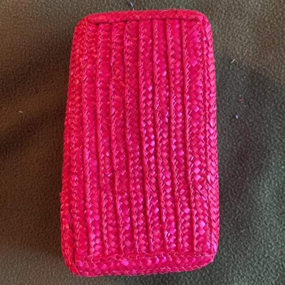 4 piece woven basket set. Large approx 15” x 9”.  Small approx 5” x 8 1/2” - Picture 7 of 10